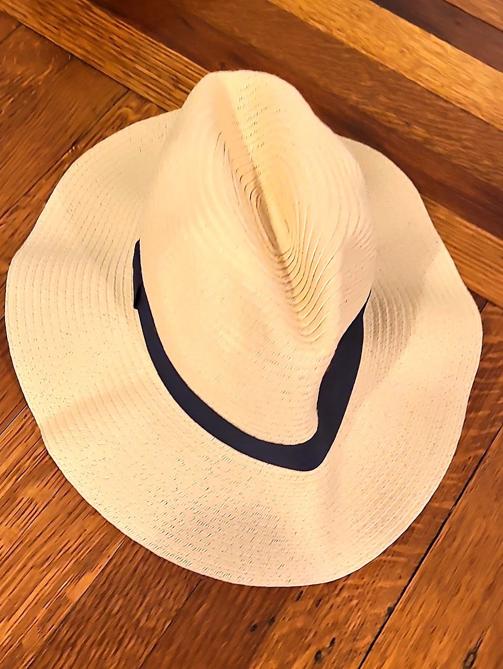 CHAPS Wide Brim Hat Beige & Navy